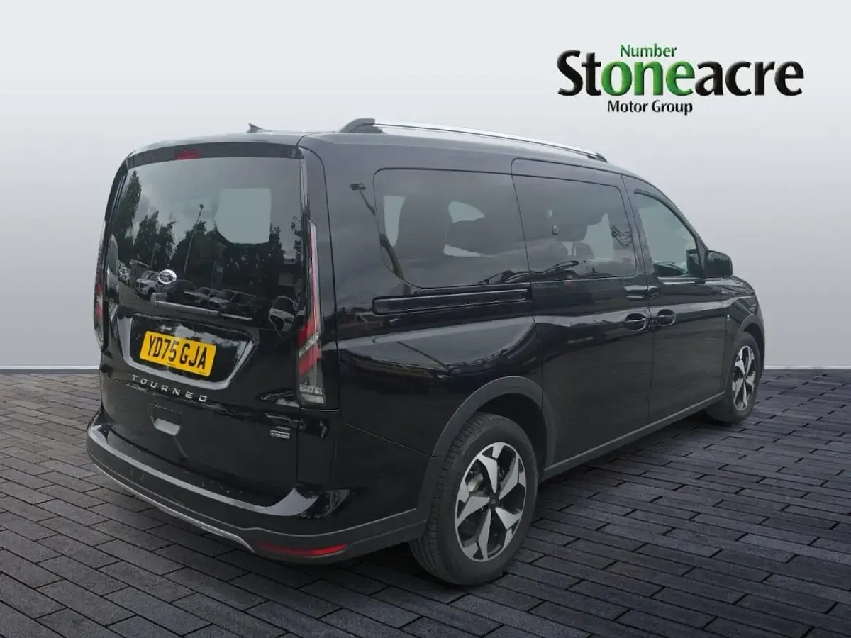 New Ford Tourneo Connect Active 150 HP (110 kW) 2026 Black MPV