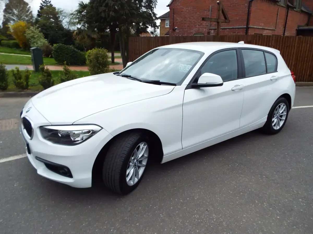 Usado BMW 118 Performance 2017 Branco Citadino