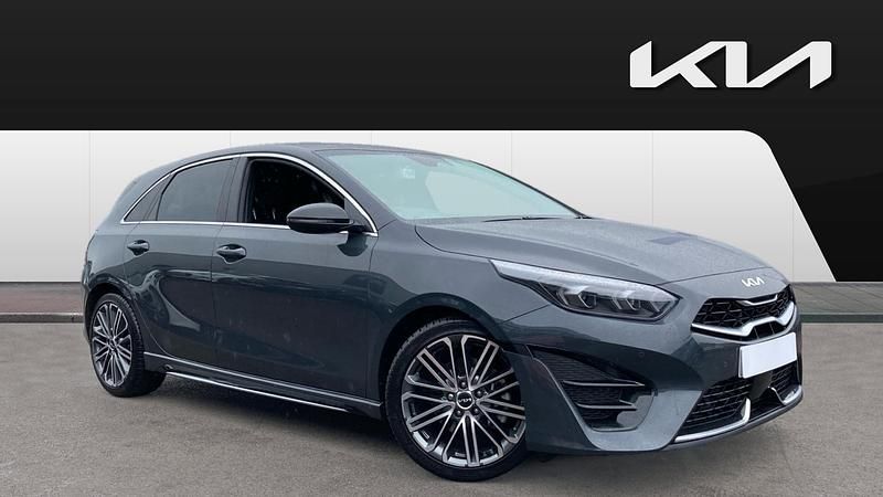 Used 2025 Kia Ceed GT-Line S Hatchback | £24,327 (Expensive) - Image 1/3