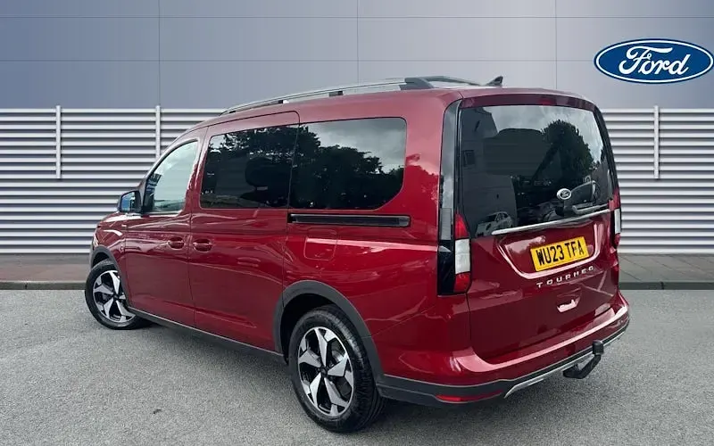 Used Ford Tourneo Active 122 HP (89 kW) 2026 Estate