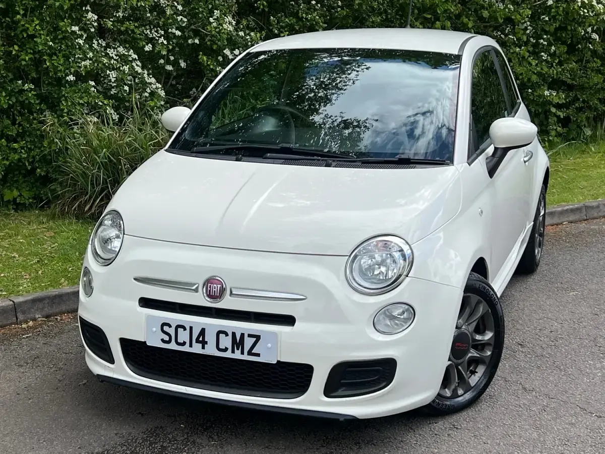 Used Fiat 500 S 70 HP (51 kW) 2014 White Hatchback