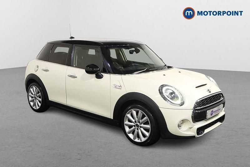 Used Mini Cooper S Classic 192 HP (141 kW) 2019 White Hatchback