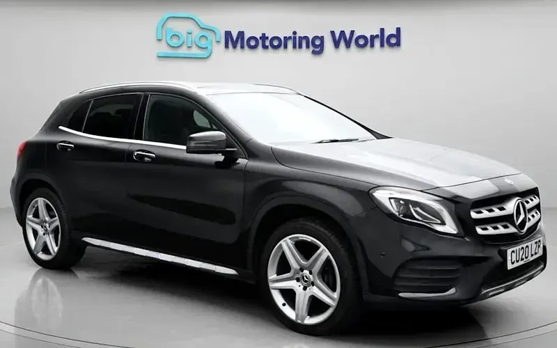 Usado Mercedes GLA200 AMG line 156 HP (114 kW) 2020 SUV