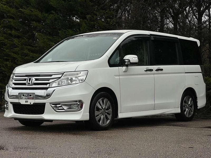 Used Honda Stepwgn 2014 White MPV