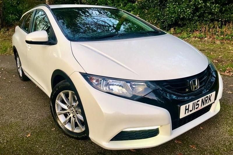 White Used 2015 Honda Civic S Estate | £7,999 (Fair price) - Image 1/1