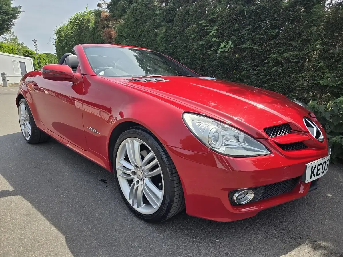 Used Mercedes SLK200 Edition 184 HP (135 kW) 2010 Red Cabriolet