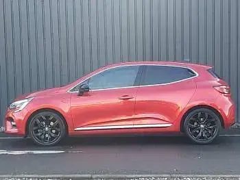 Used Renault Clio V Techno 145 HP (106 kW) 2022 Red Hatchback