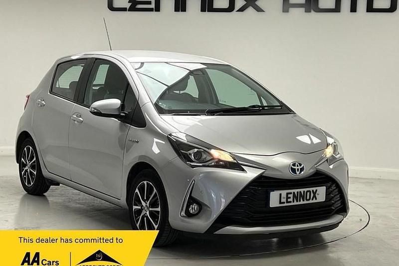 Used 2018 Toyota Yaris Hybrid | £10,690 (Super price) - Image 1/1