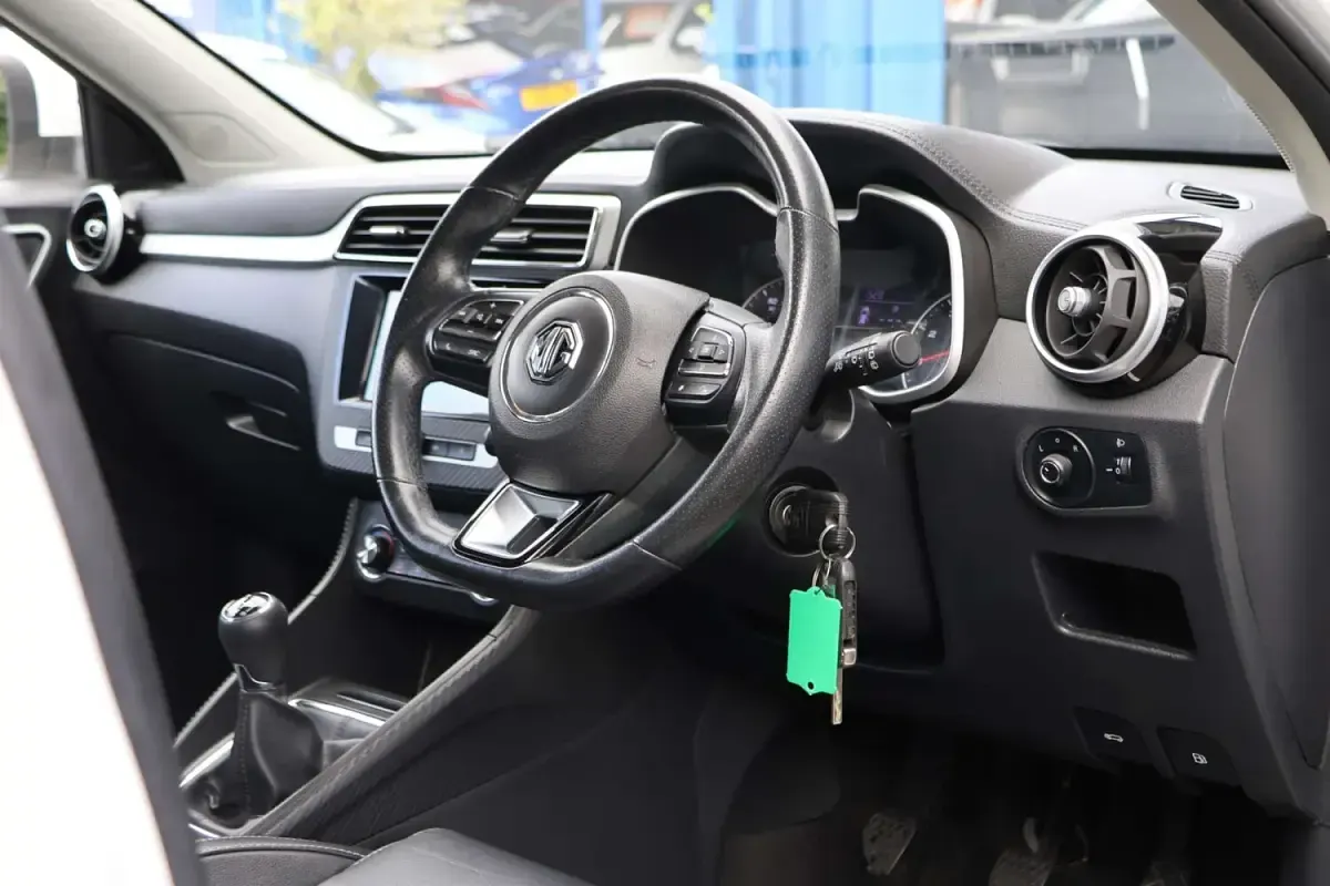 Used MG ZS Exclusive 106 HP (77 kW) 2018 White SUV