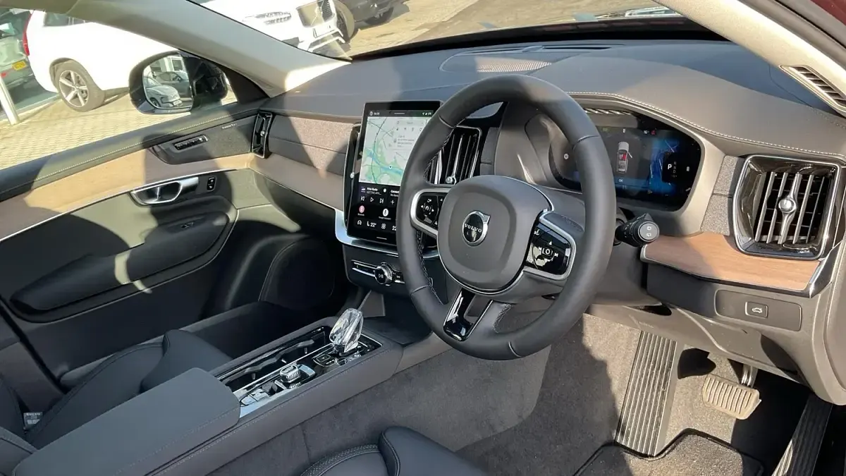 New Volvo XC90 Plus 2026 Red SUV