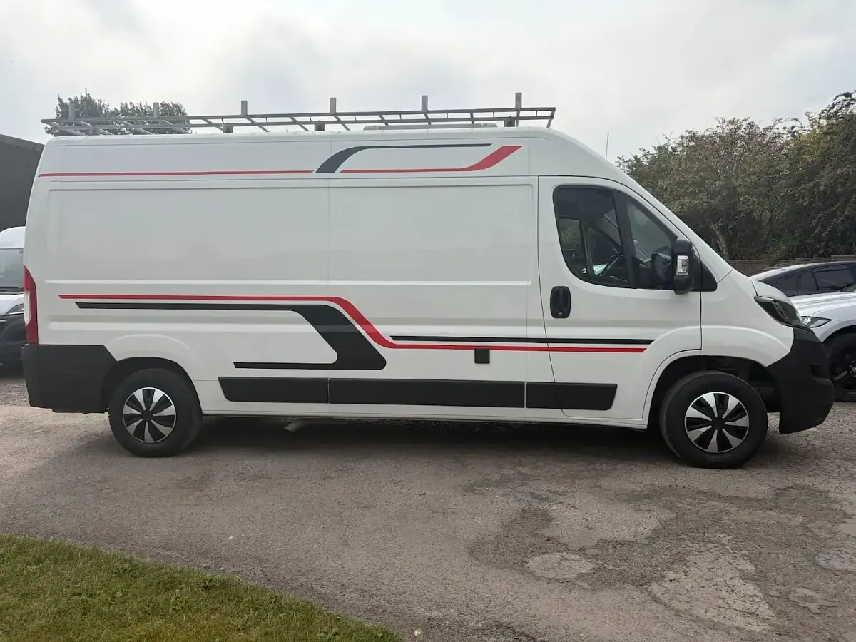 Used Peugeot Boxer 130 HP (95 kW) 2017 White Van