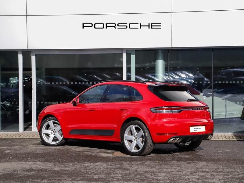 Used Porsche Macan 354 HP (260 kW) 2019 Red SUV
