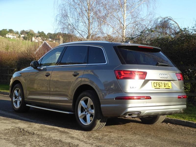 Used Audi Q7 Design 218 HP (160 kW) 2017 Grey SUV