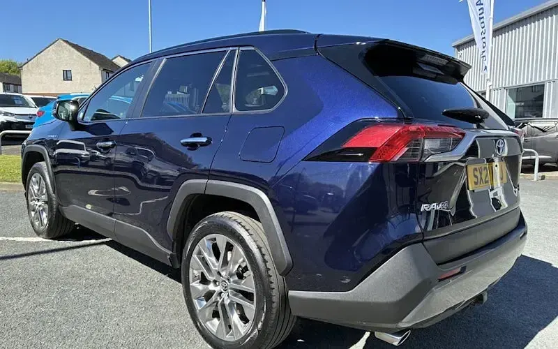 Usado Toyota RAV4 222 HP (163 kW) 2025 SUV