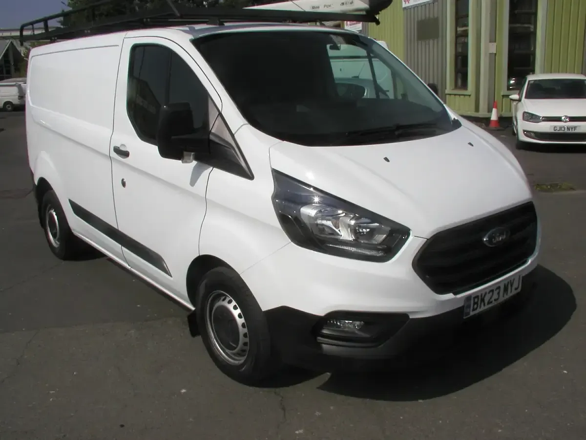Used Ford Transit Custom 105 HP (77 kW) 2023 White Van