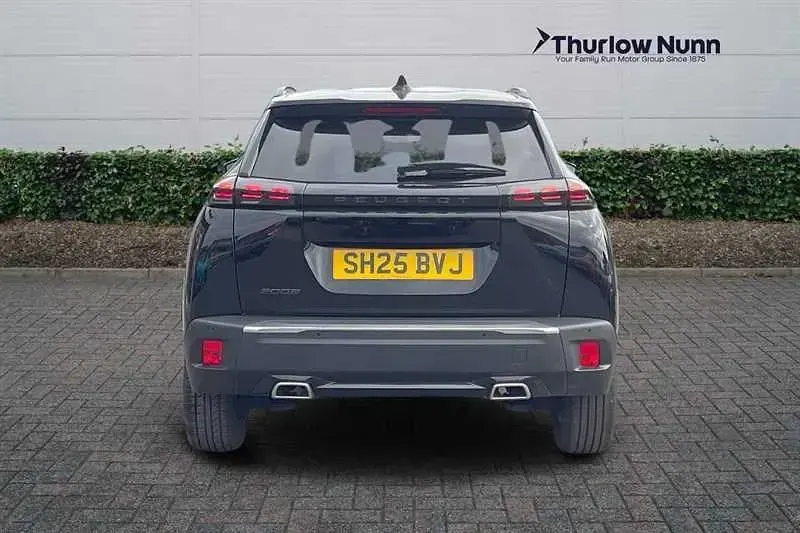 Second-hand Peugeot 2008 Allure 130 CP (95 kW) 2025 Negru SUV