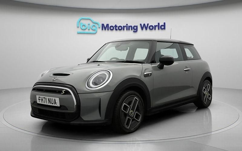 Used Mini Cooper Level 2 135 kW (184 HP) 2023 Hatchback