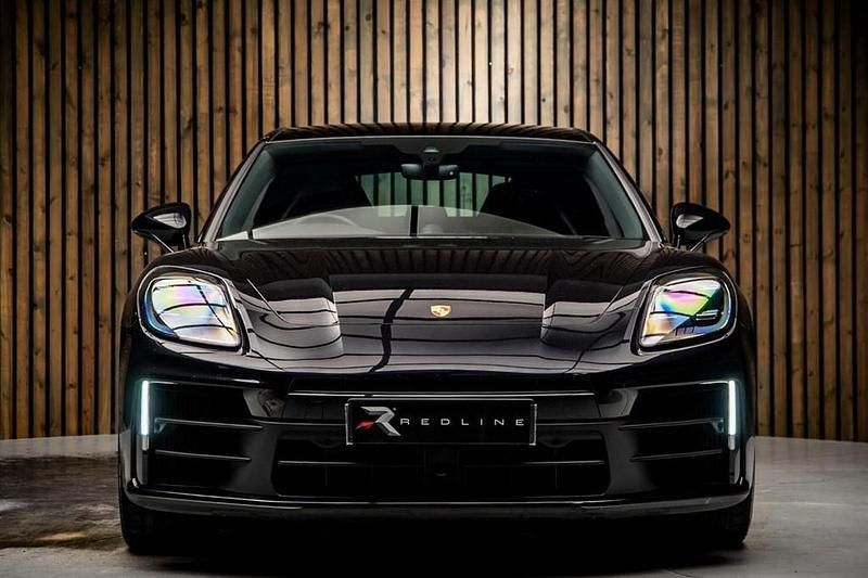 Usado Porsche Panamera 353 CV (259 kW) 2024 Negro Utilitario