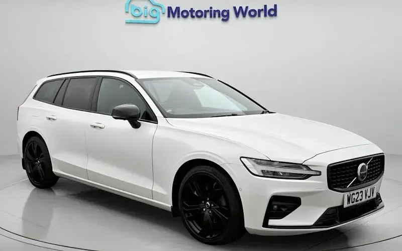 Used Volvo V60 Plus 197 HP (144 kW) 2023 Estate