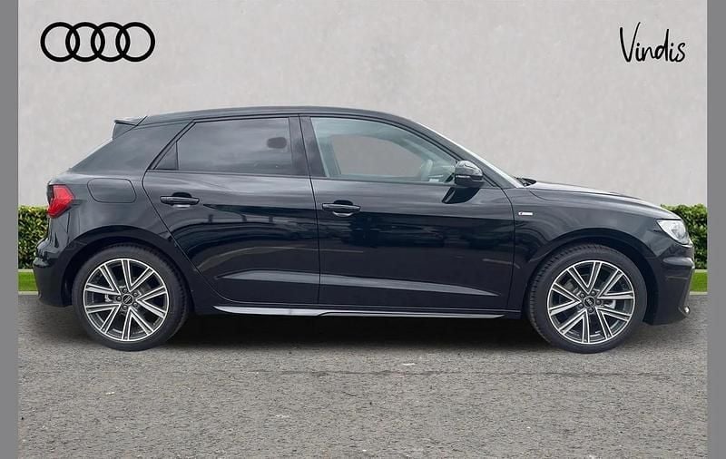 Usado Audi A1 S-Line 148 CV (108 kW) 2025 Negro SUV
