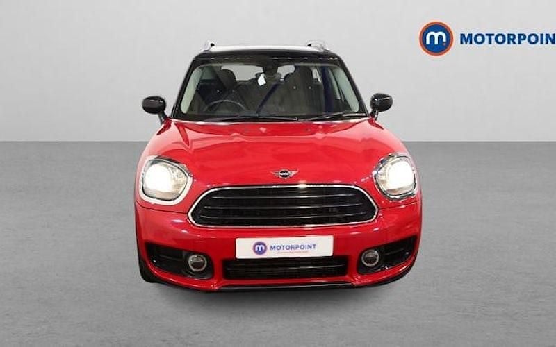 Used Mini Cooper Classic 136 HP (100 kW) 2020 Red Hatchback
