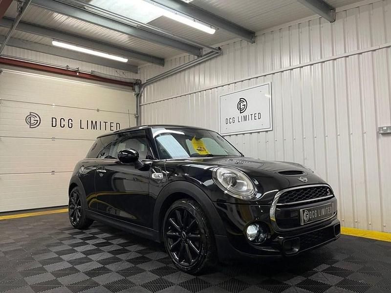 Used Mini Cooper S Hatch 192 HP (141 kW) 2018 Black Hatchback
