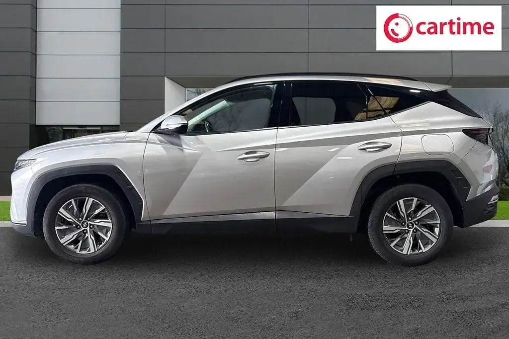 Gebraucht Hyundai Tucson SE 150 PS (110 kW) 2022 Silber SUV