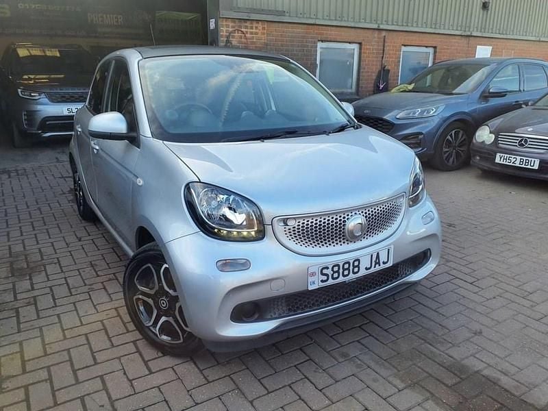 Used Smart ForFour Premium 71 HP (52 kW) 2016 Silver Hatchback