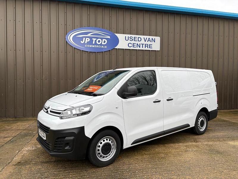 White Used 2022 Citroën Dispatch MPV | £14,250 (Fair price) - Image 1/4