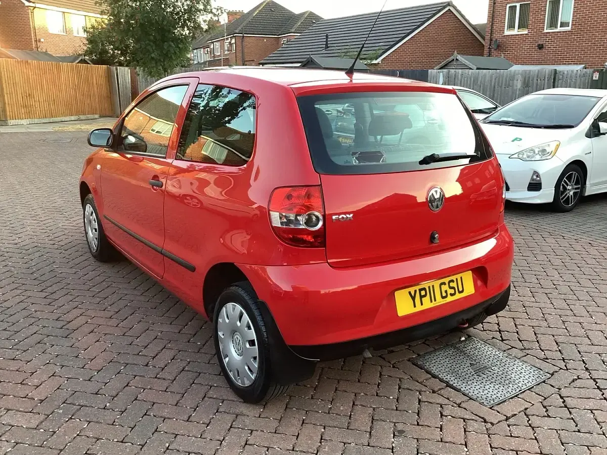 Used VW Fox 60 HP (44 kW) 2011 Red Hatchback