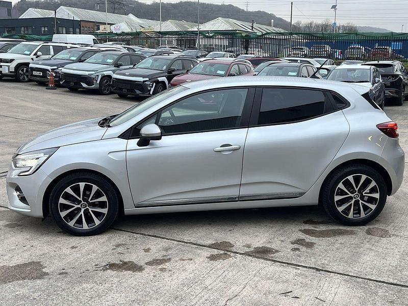 Used Renault Clio V Iconic 100 HP (73 kW) 2020 Mercury  Hatchback