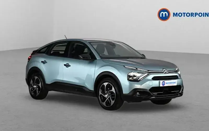 Used Citroën C4 PureTech 101 HP (74 kW) 2023 SUV