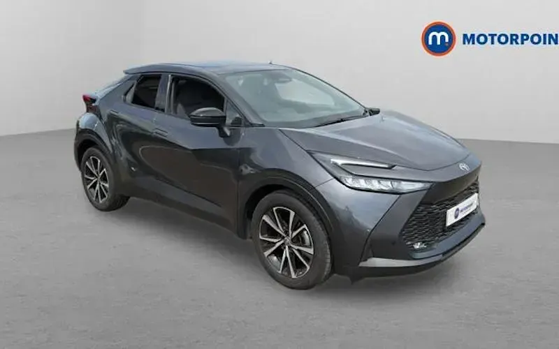 Used Toyota C-HR Design 140 HP (102 kW) 2026 SUV
