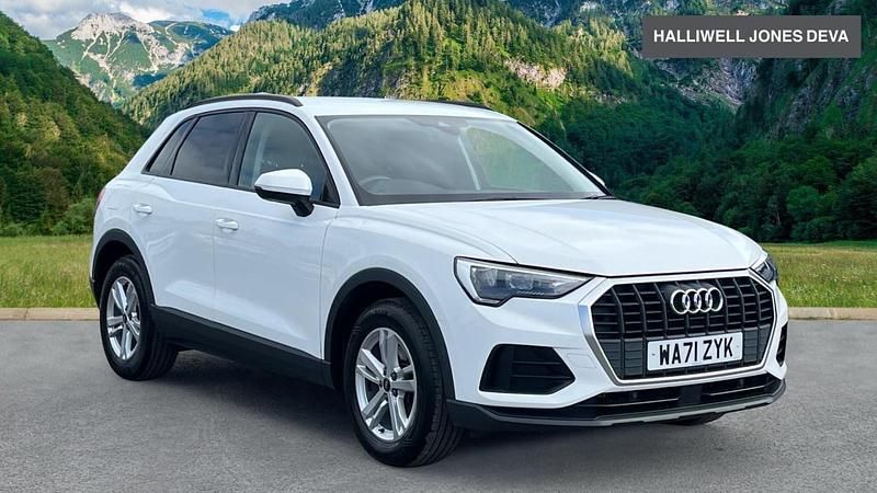 Used Audi Q3 Performance 150 HP (110 kW) 2021 White SUV