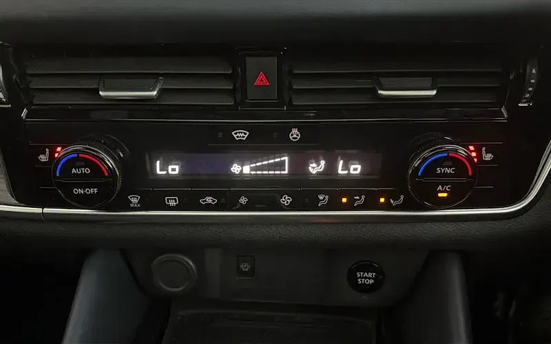 Used Nissan Qashqai S 190 HP (139 kW) 2023 White SUV