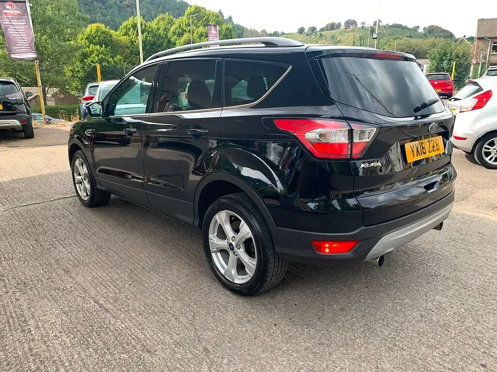 Used Ford Kuga Titanium 120 HP (88 kW) 2018 Black SUV