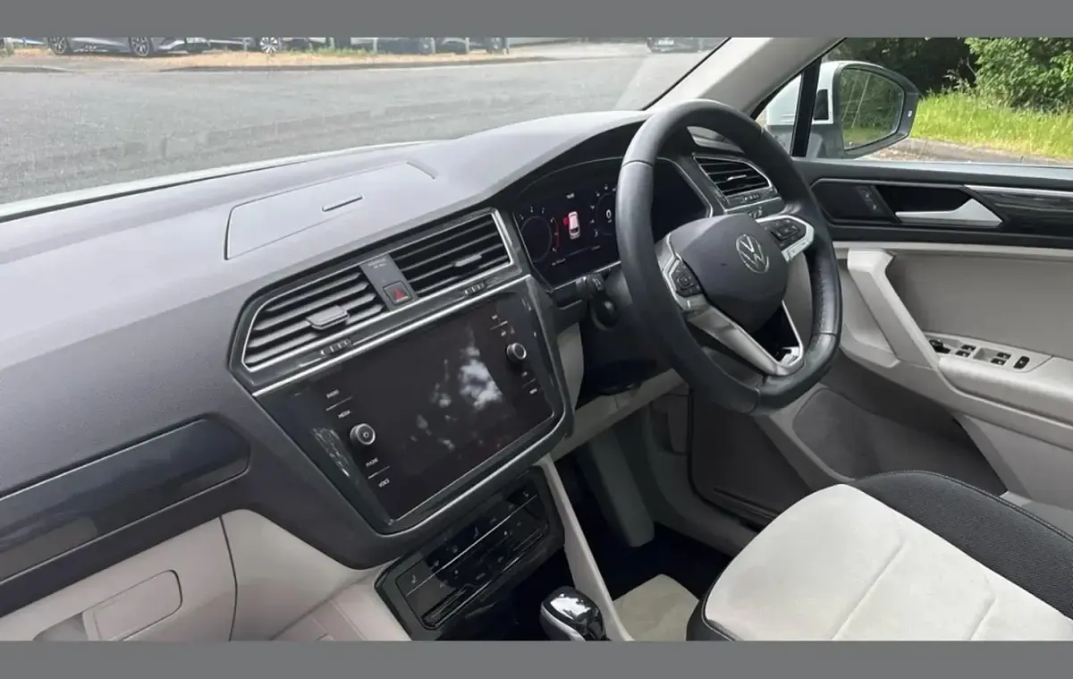 Used VW Tiguan Elegance 147 HP (108 kW) 2023 White SUV
