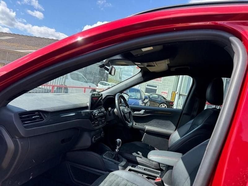 Used Ford Kuga ST-Line 150 HP (110 kW) 2021 Red SUV