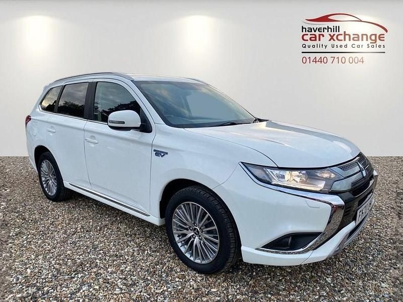 White Used 2020 Mitsubishi Outlander P-HEV Plus SUV | £10,995 (Super price) - Image 1/4
