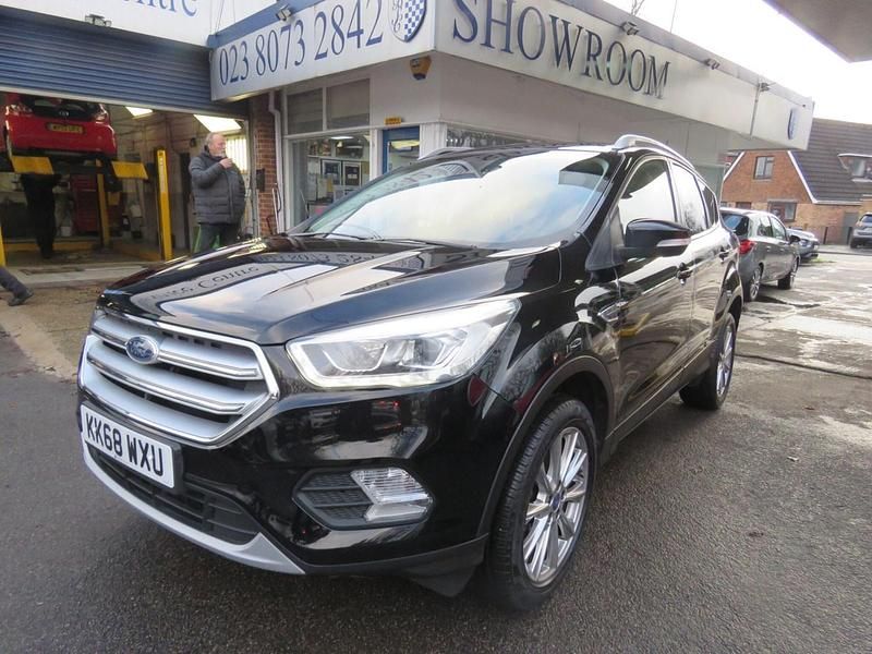 Used Ford Kuga Titanium 120 HP (88 kW) 2019 Black SUV