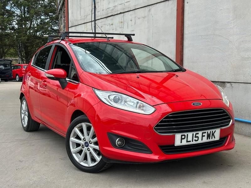 Red Used 2015 Ford Fiesta Titanium Hatchback | £3,495 (Good price) - Image 1/4