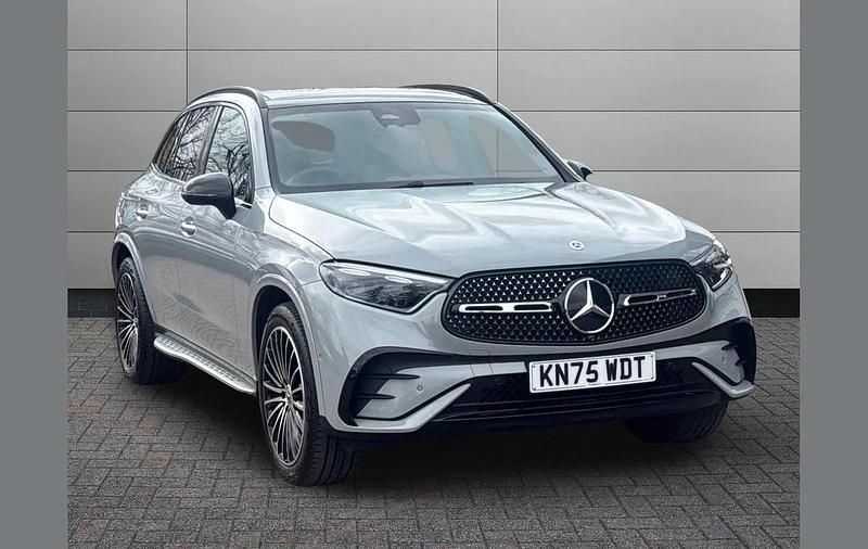 Used Mercedes GLC300e AMG Line Premium Plus 265 HP (194 kW) 2025 Grey SUV