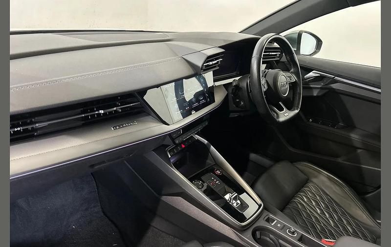 Used Audi S3 Sportback Comfort 306 HP (225 kW) 2020 White Hatchback