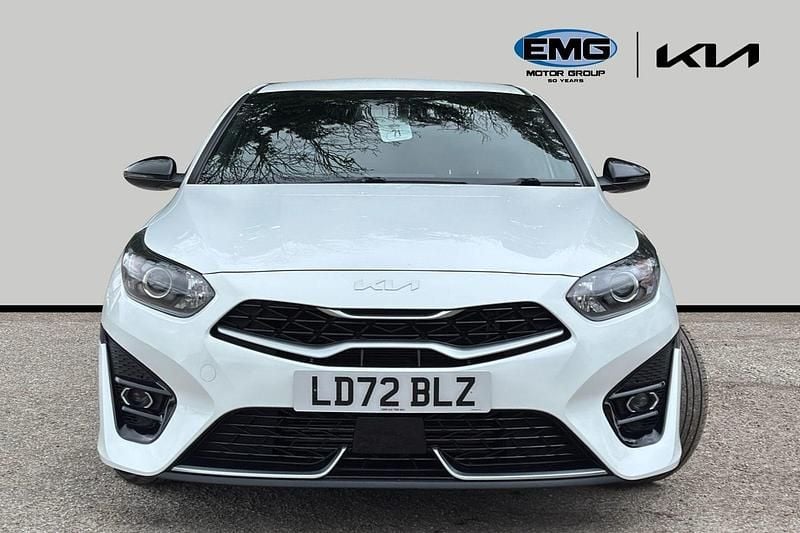 Used Kia Ceed GT GT-Line 158 HP (116 kW) 2022 Fusion white Hatchback