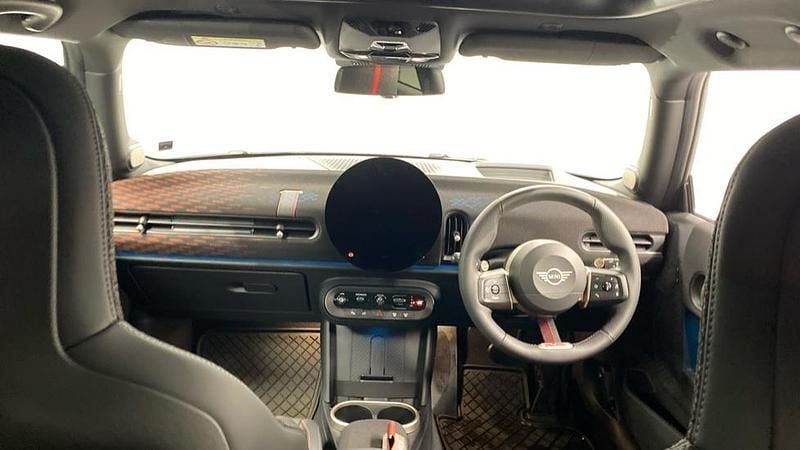 Used Mini Cooper Hatch 154 HP (113 kW) 2024 Grey Hatchback