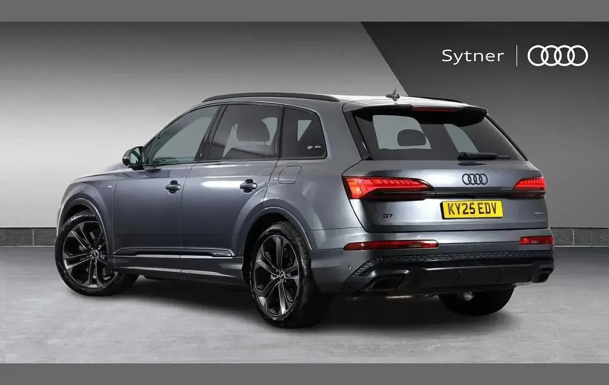 Used Audi Q7 Black Edition 389 HP (286 kW) 2025 Grey SUV