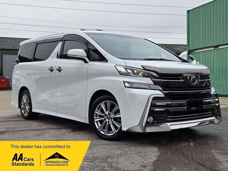 Usado Toyota Alphard 2017 Branco Monovolume