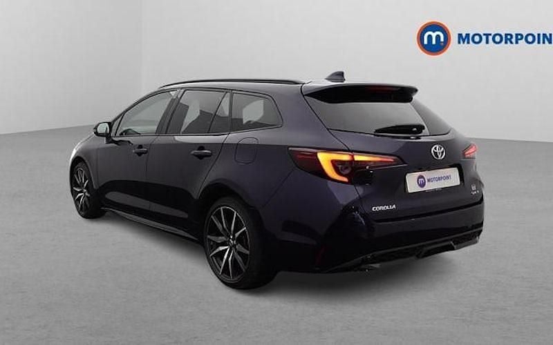 Used Toyota Corolla Sport 140 HP (102 kW) 2024 Blue Estate