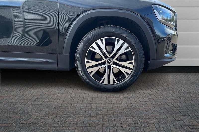 Used Mercedes GLB200 Executive 163 HP (119 kW) 2025 Cosmos black SUV