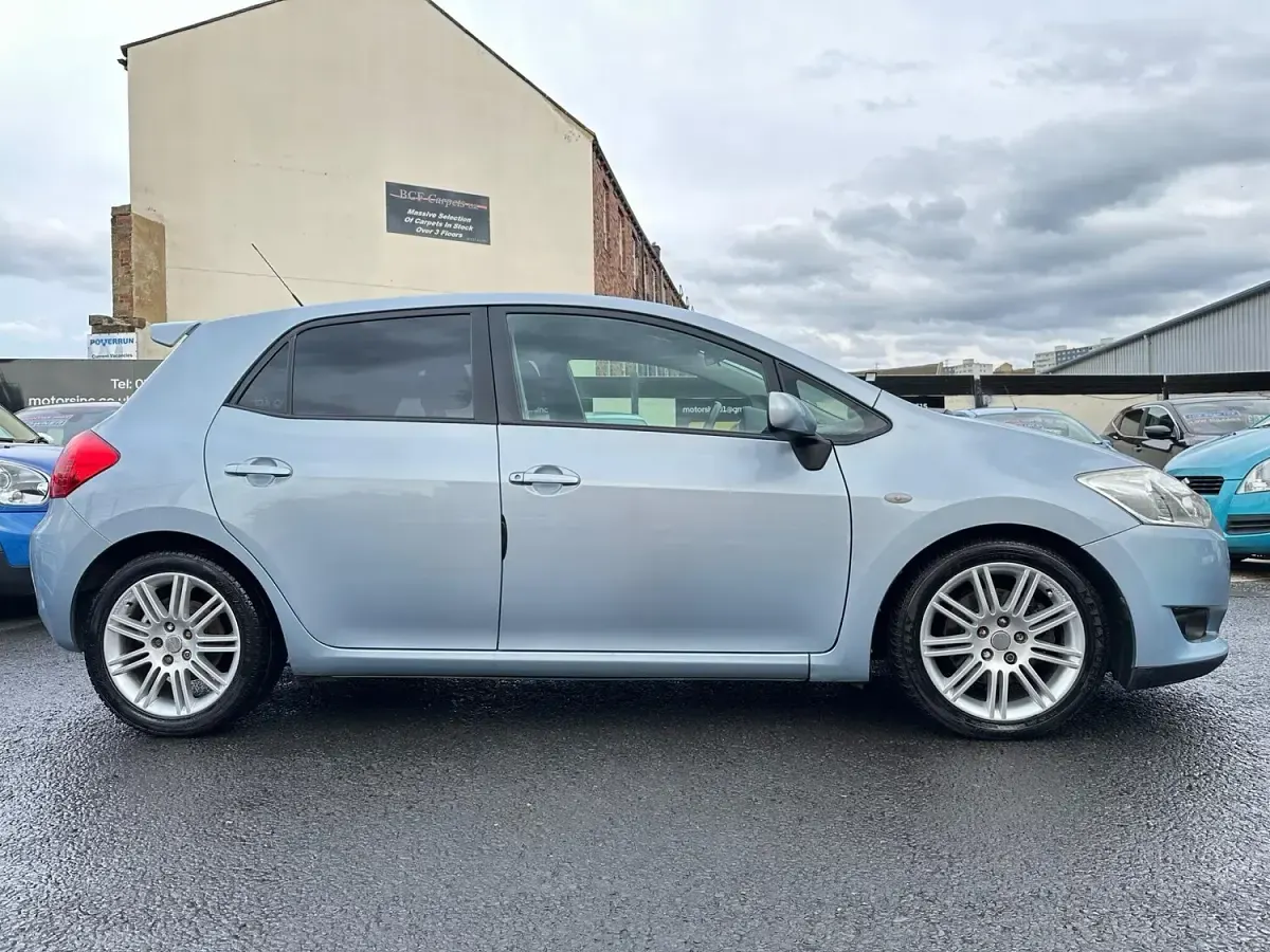 Used Toyota Auris SR 2008 Blue Hatchback